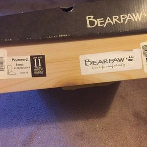 Brand new never worn beat paw boots